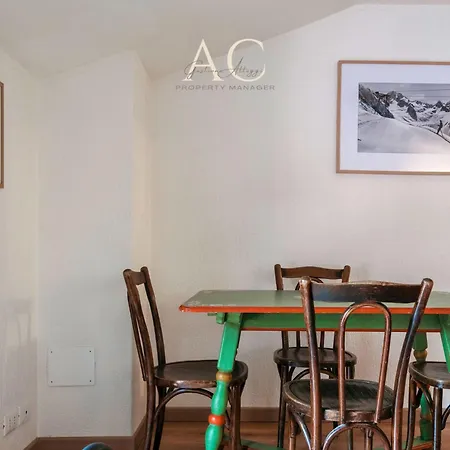 Square Apartment Ponte Di Legno Exterior photo